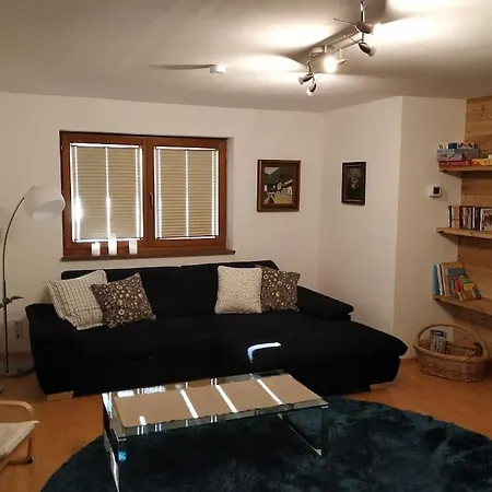 Upcycling Fischl - Nachhaltig Und Kreativ Wohnen Fuer Gross Und Klein Apartment *