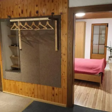 Apartment Upcycling Fischl - Nachhaltig Und Kreativ Wohnen Fuer Gross Und Klein Jenbach