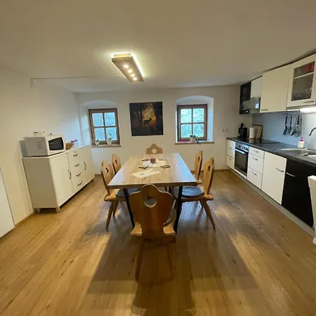 Appartement Upcycling Fischl - Nachhaltig Und Kreativ Wohnen Fuer Gross Und Klein *