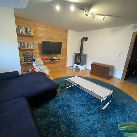 Apartment Upcycling Fischl - Nachhaltig Und Kreativ Wohnen Fuer Gross Und Klein *
