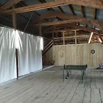 Upcycling Fischl - Nachhaltig Und Kreativ Wohnen Fuer Gross Und Klein Διαμέρισμα Jenbach