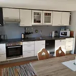 Upcycling Fischl - Nachhaltig Und Kreativ Wohnen Fuer Gross Und Klein *
